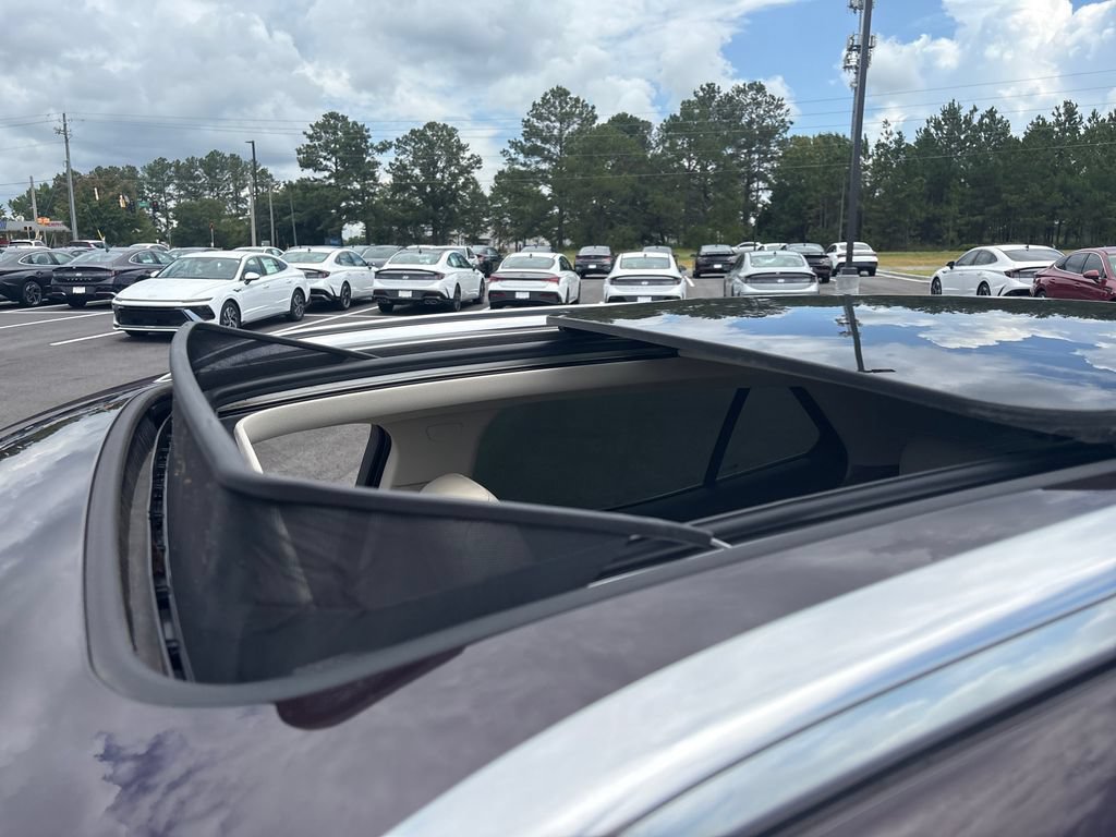 Used 2023 Buick Envision Avenir FWD image 7