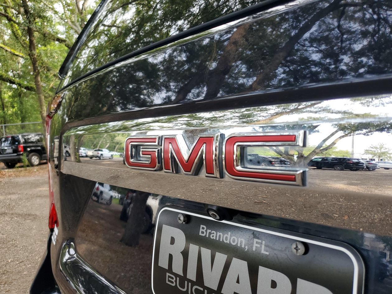 Used 2023 GMC Yukon SLT RWD image 6