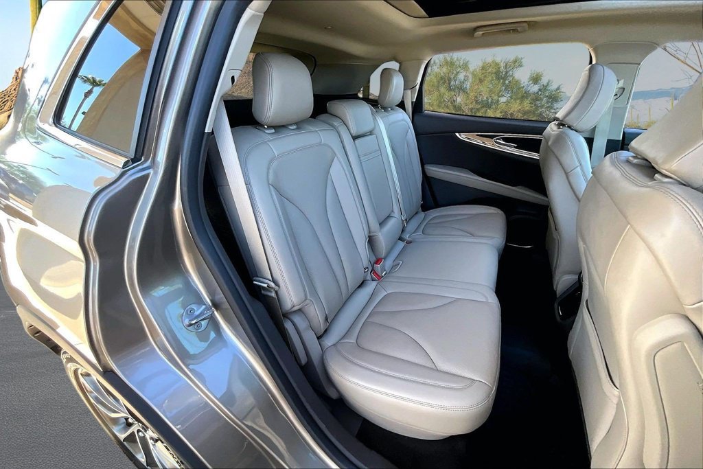 Used 2021 Lincoln Nautilus Reserve FWD image 27