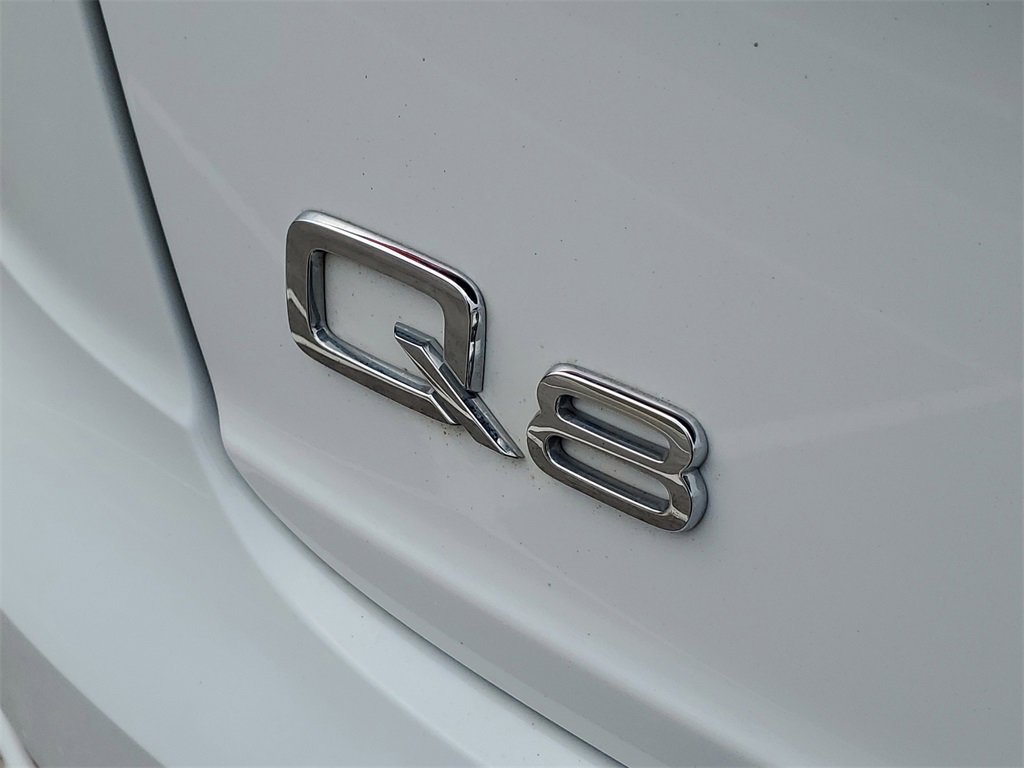 Used 2021 Audi Q8 Prestige w/ Prestige Package image 6