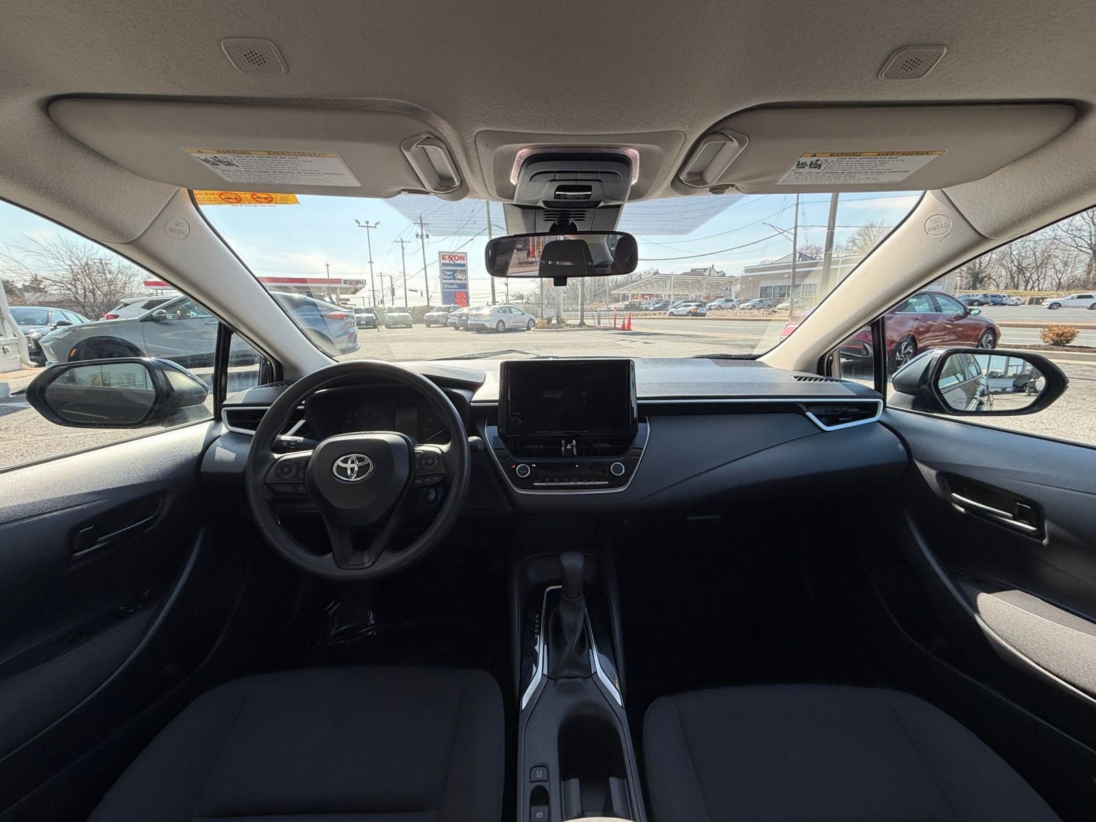 Used 2025 Toyota Corolla LE image 35