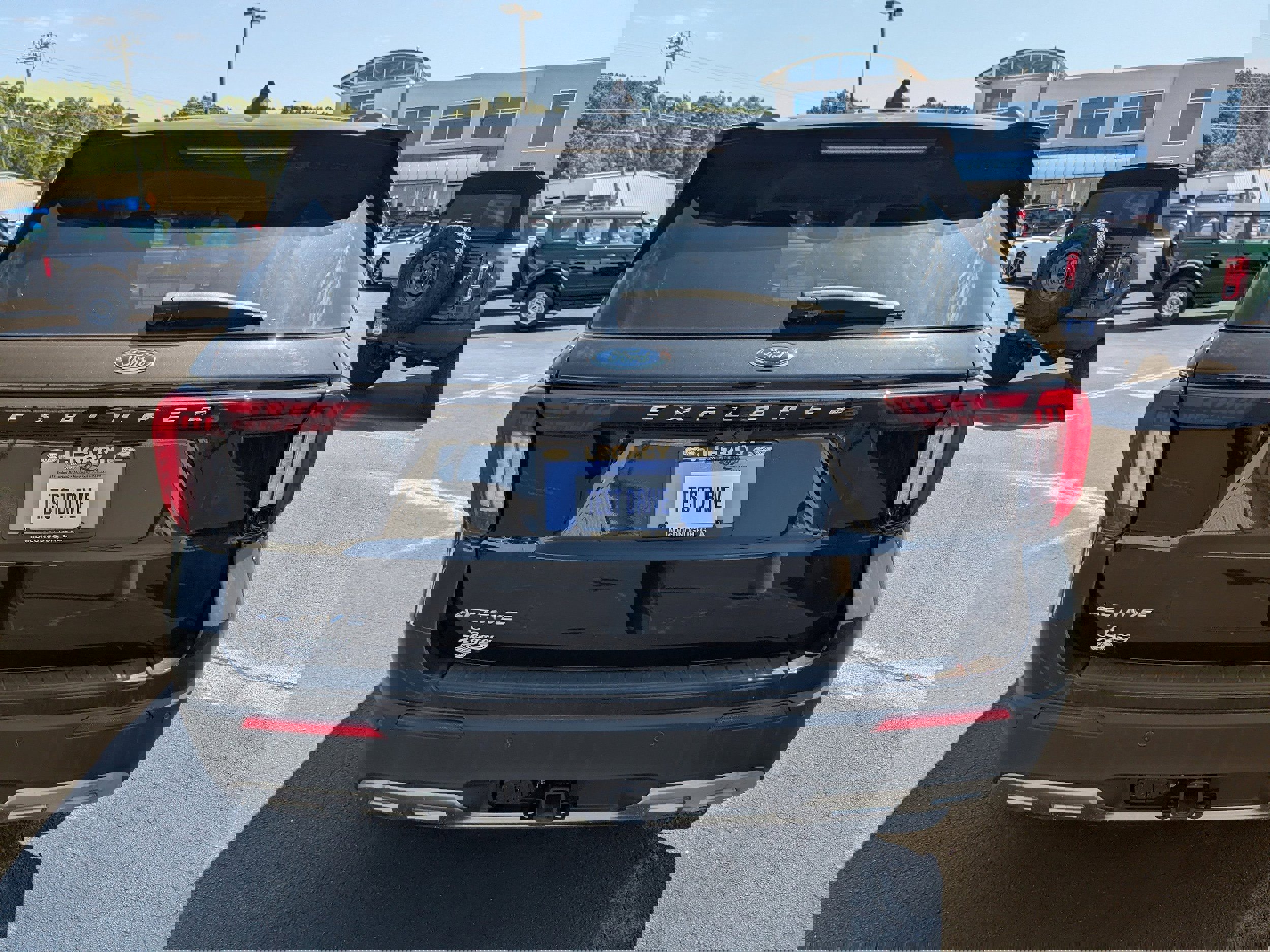 New 2025 Ford Explorer Active w/ Active Comfort Package image 5