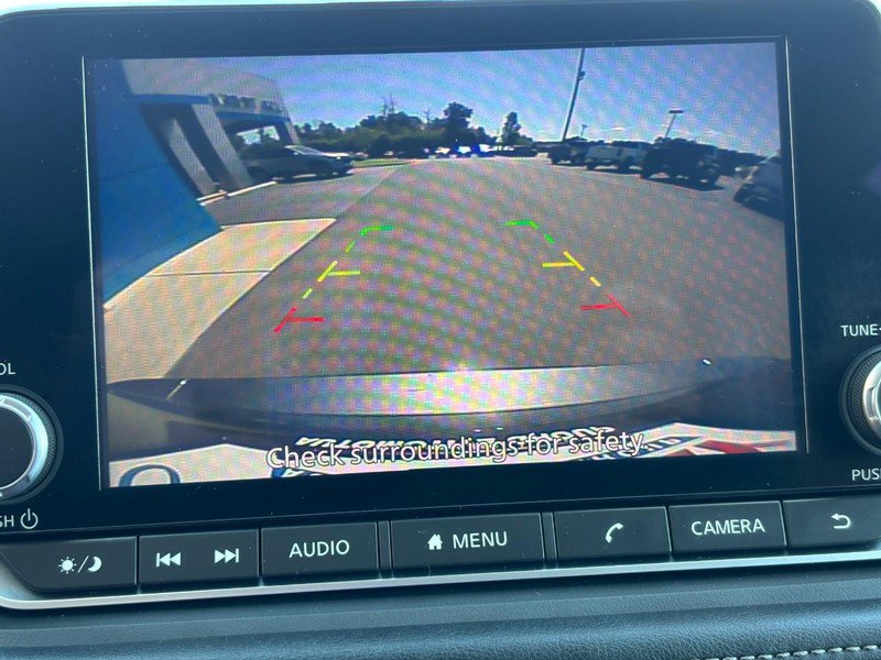 Used 2024 Nissan Rogue SV image 21