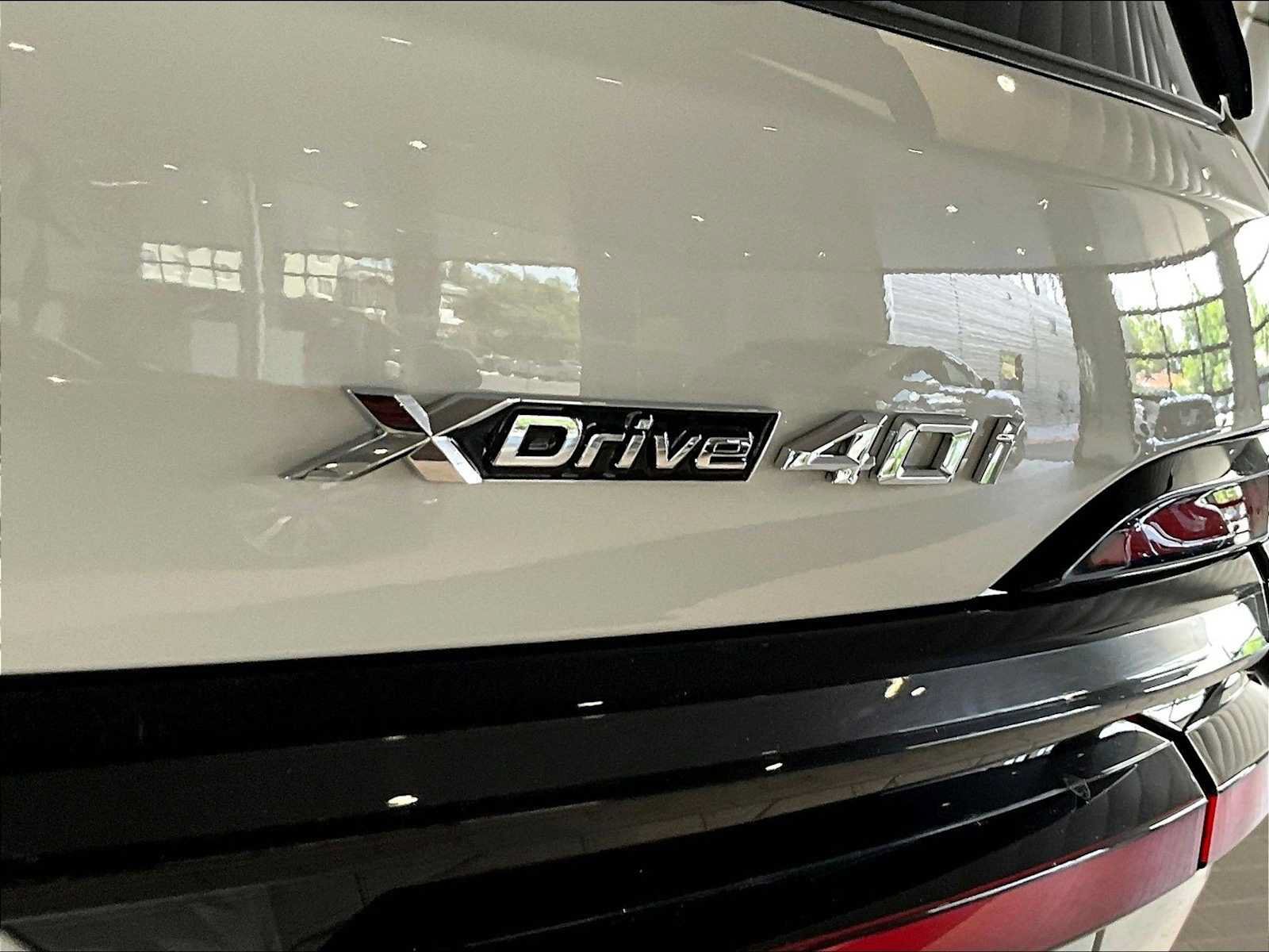 Used 2025 BMW X7 xDrive40i w/ M Sport Package AWD/4WD image 38