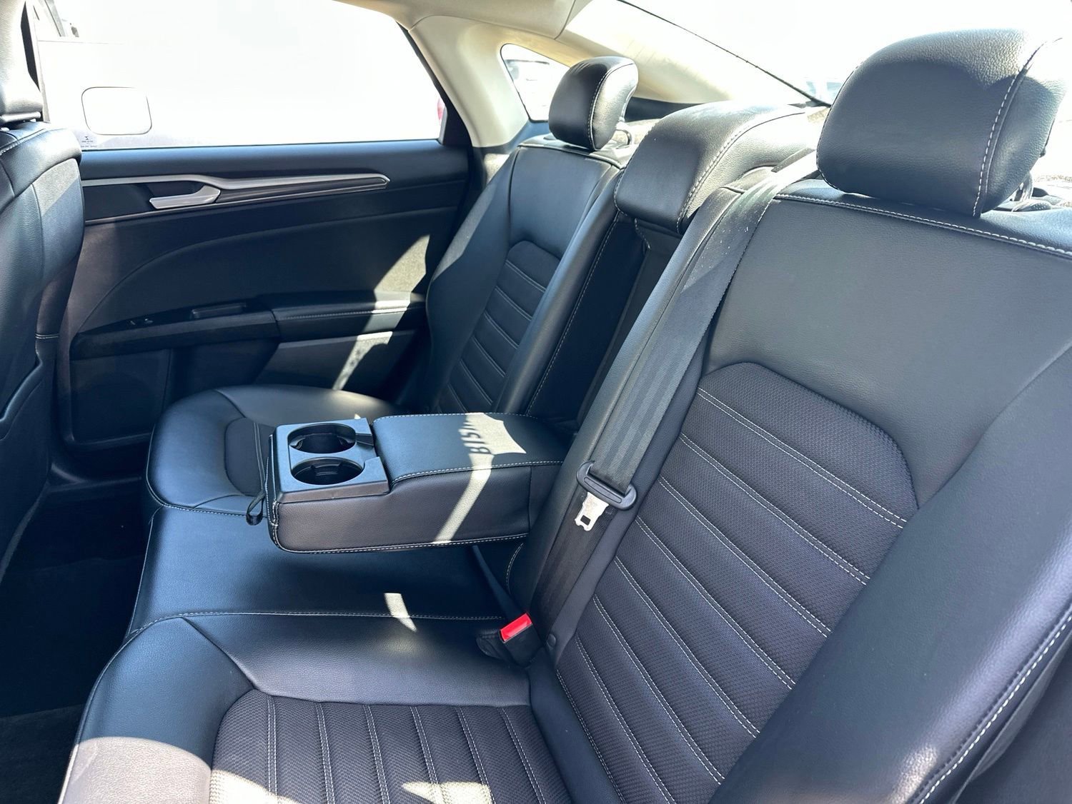 Used 2017 Ford Fusion SE w/ Equipment Group 201A AWD/4WD image 22