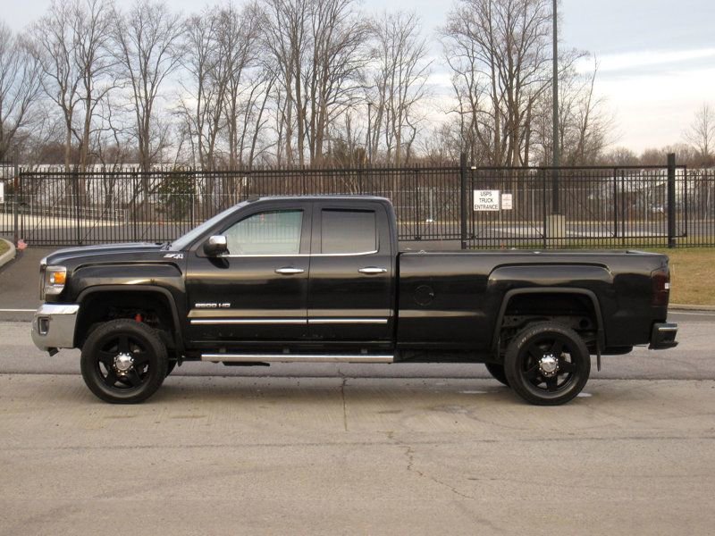 Used 2015 GMC Sierra 2500 SLT w/ Driver Alert Package image 7