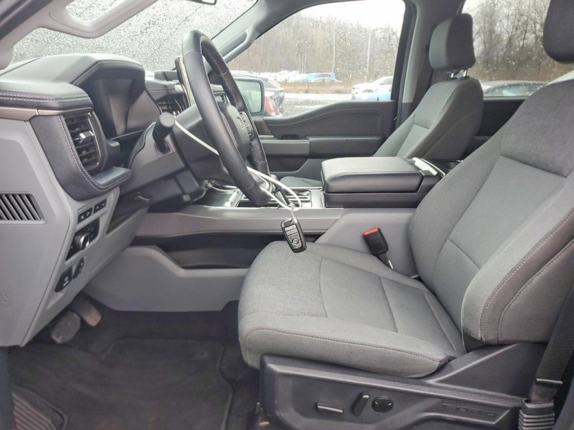 Used 2024 Ford F150 Lightning Flash w/ Max Trailer Tow Package image 6