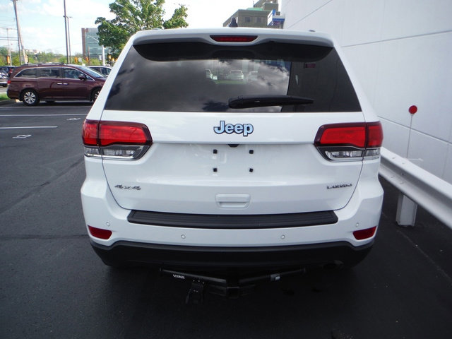 Used 2022 Jeep Grand Cherokee Laredo E w/ Security & Convenience Group AWD/4WD image 9