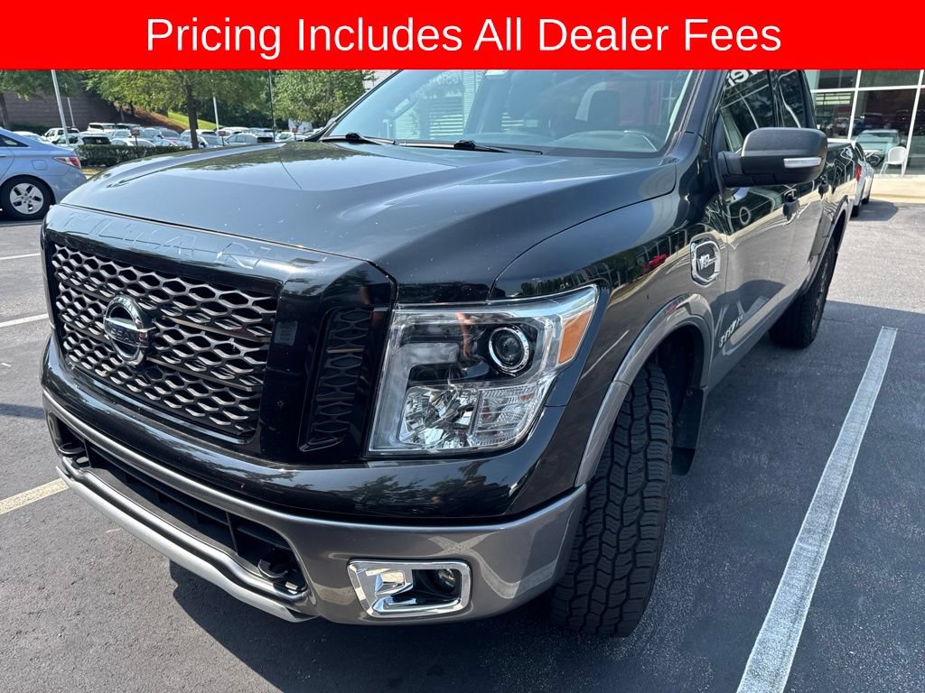 Used 2017 Nissan Titan PRO-4X AWD/4WD image 3