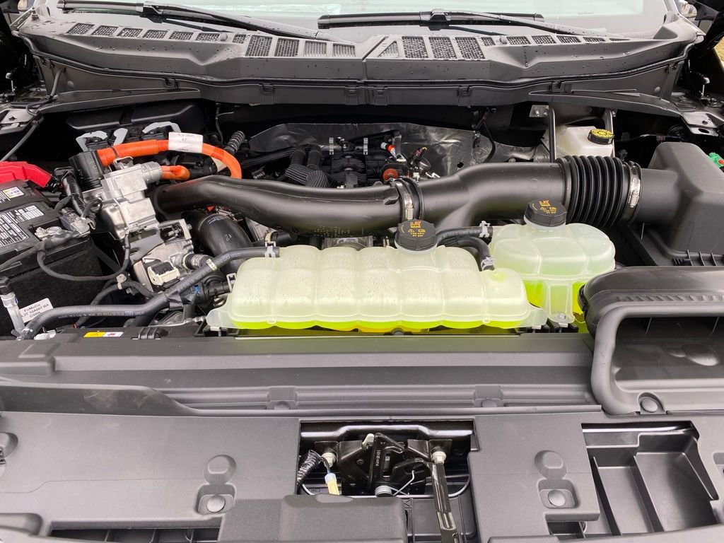 New 2025 Ford F150 Lariat w/ Equipment Group 501A Mid image 34