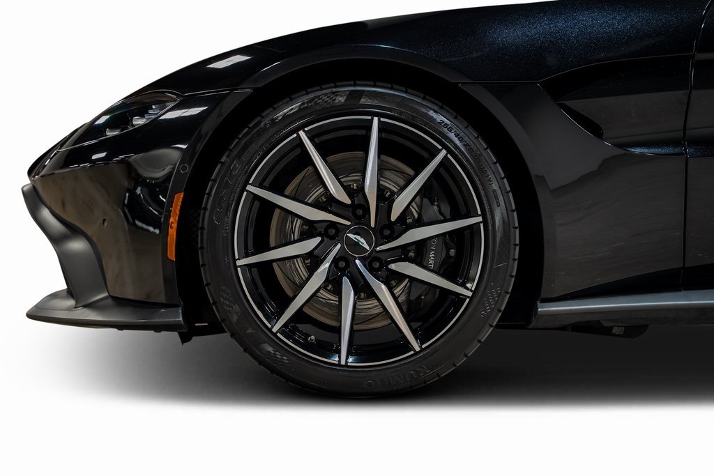 Used 2020 Aston Martin V8 Vantage Coupe image 29