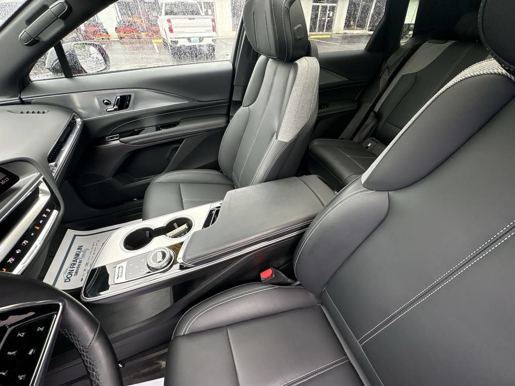 Used 2024 Cadillac Lyriq Tech w/ LPO, Floor Liner Package AWD/4WD image 21