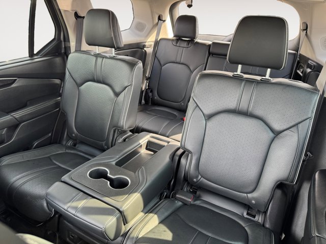 Used 2023 Honda Pilot Elite image 13