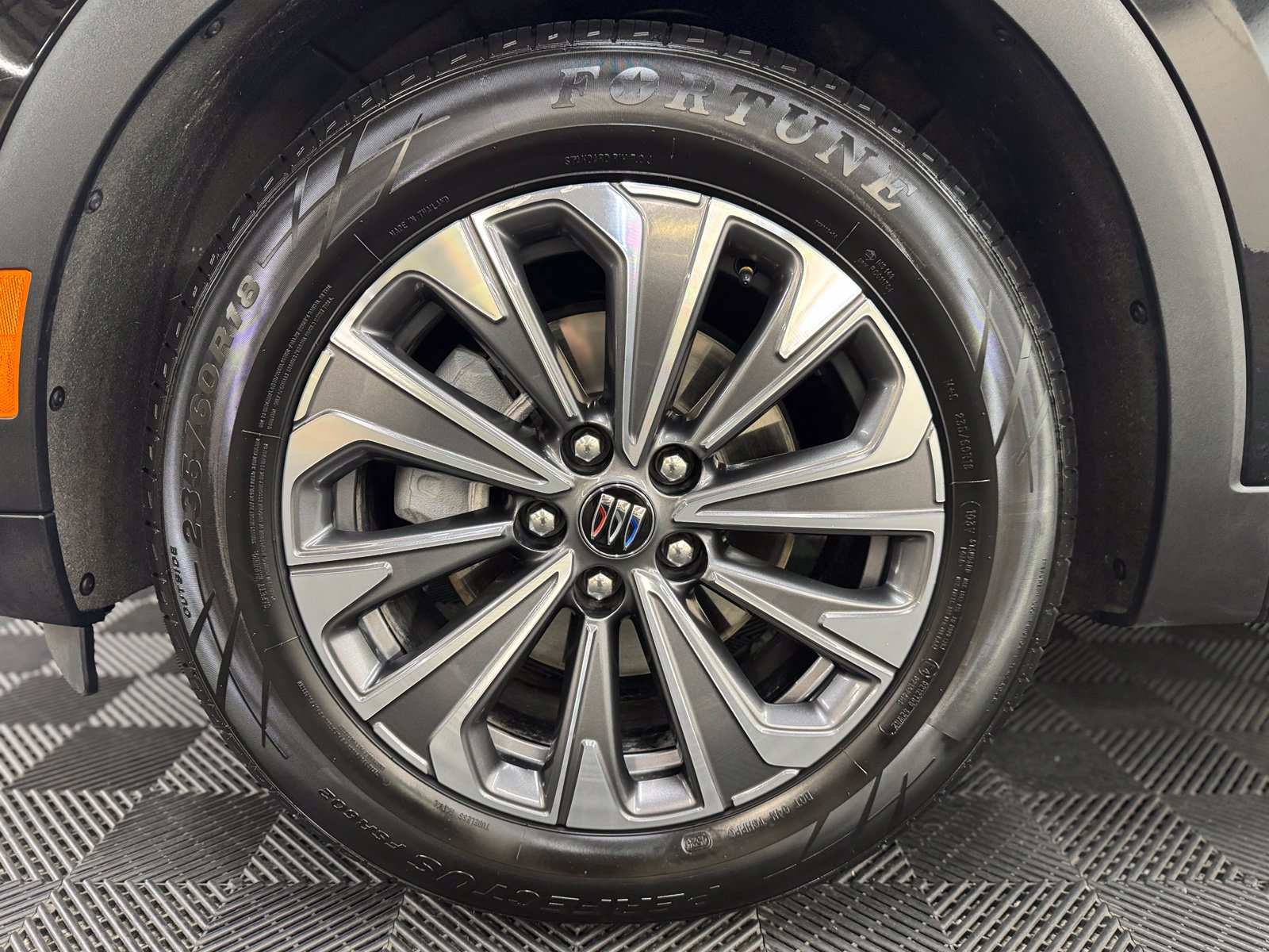 Used 2024 Buick Envision Preferred AWD/4WD image 9