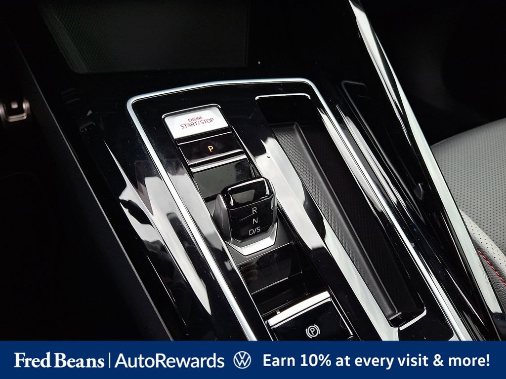 Certified 2025 Volkswagen GTI Autobahn FWD image 20