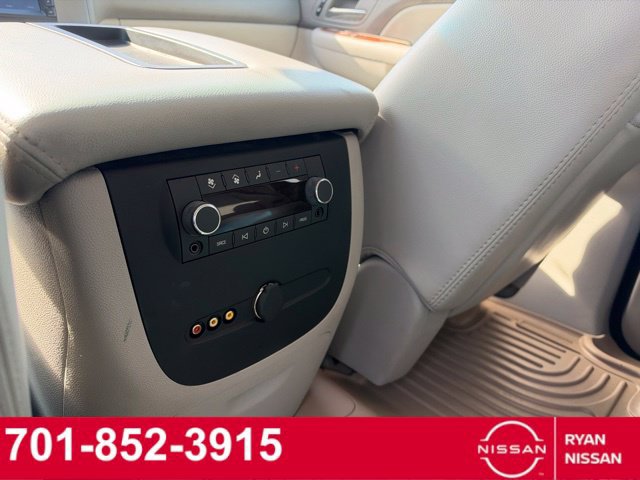 Used 2007 GMC Yukon SLT w/ SLT Preferred Equipment Group AWD/4WD image 8