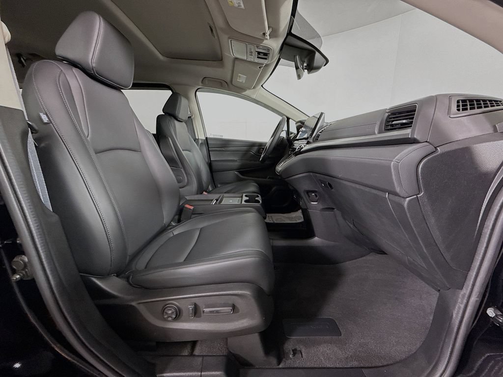 Certified 2025 Honda Odyssey EX-L image 28
