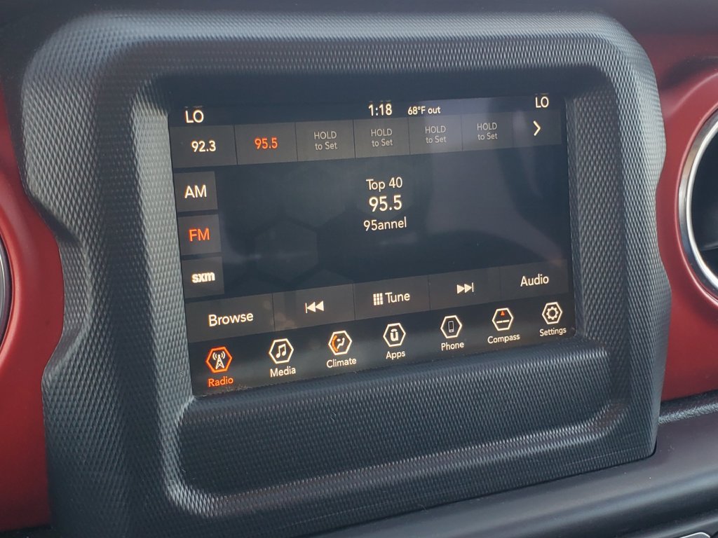 Used 2018 Jeep Wrangler Unlimited Rubicon AWD/4WD image 14