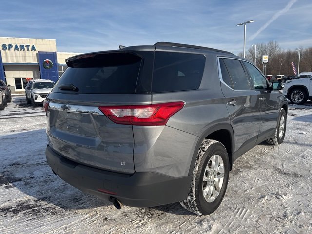 Used 2020 Chevrolet Traverse LT w/ Driver Confidence II Package image 3