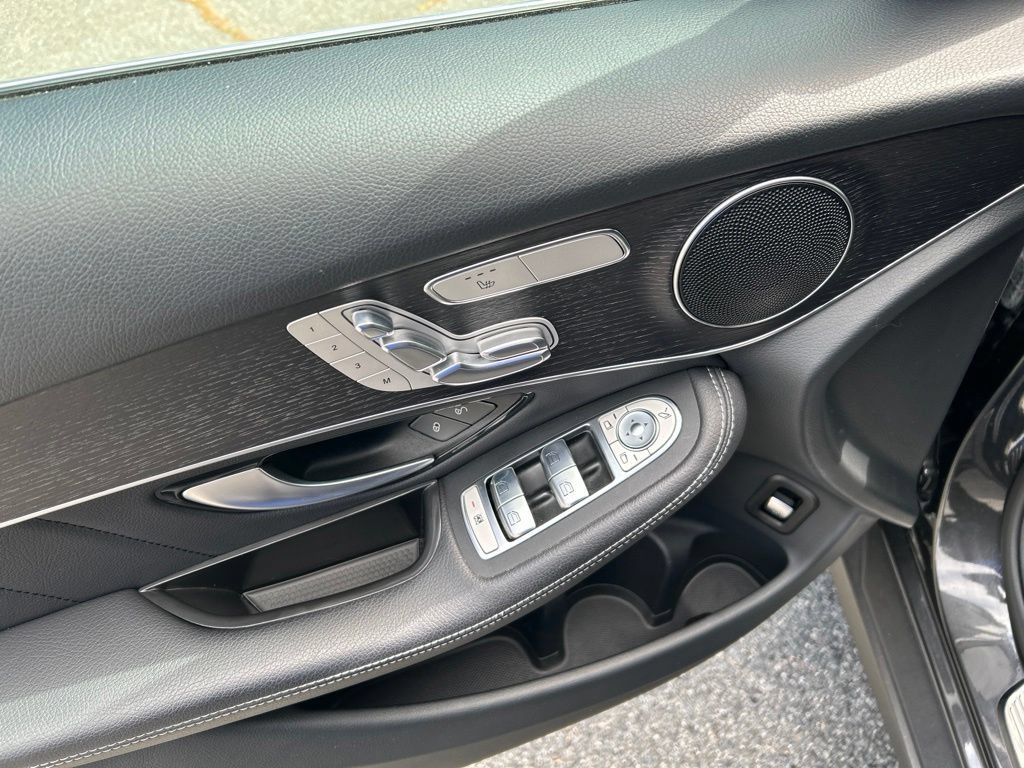 Used 2022 Mercedes-Benz GLC 300 4MATIC image 15