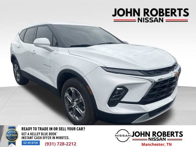 Used 2024 Chevrolet Blazer LT image 1