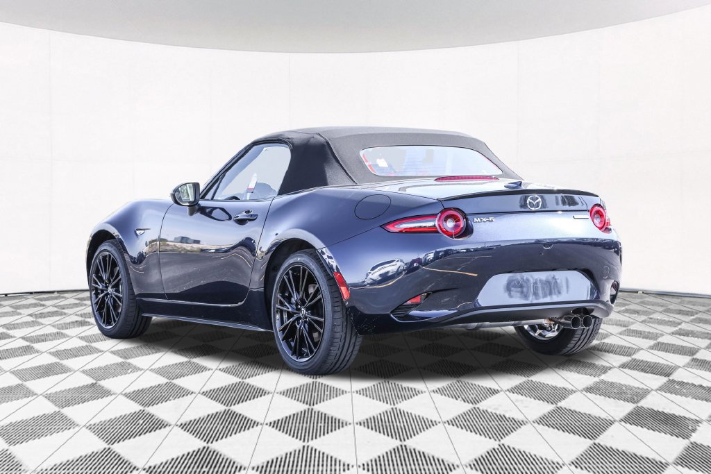 New 2026 MAZDA MX-5 Miata Club w/ Interior Package RWD image 18