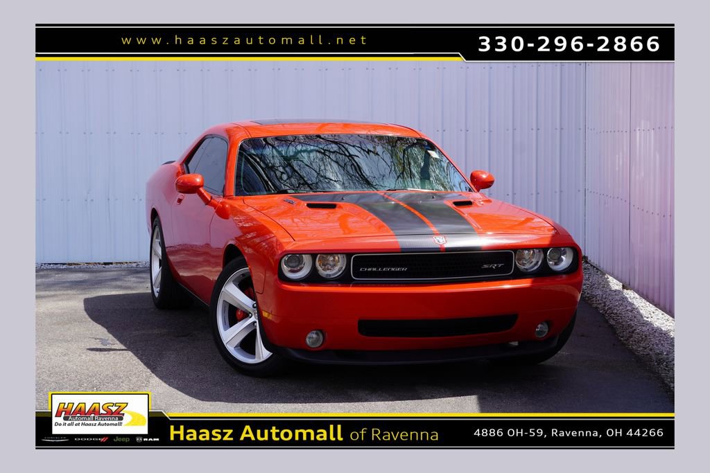 Used 2009 Dodge Challenger SRT8 RWD image 1