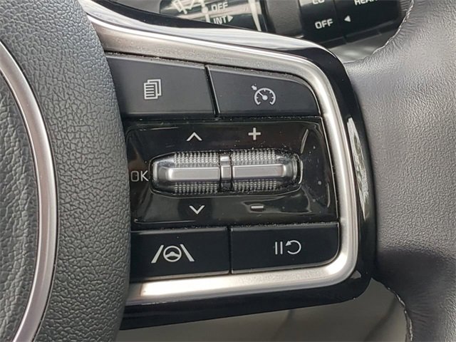 Used 2024 Kia Carnival LX image 31