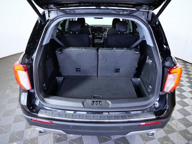 Certified 2024 Ford Explorer Limited w/ Equipment Group 301A AWD/4WD image 9