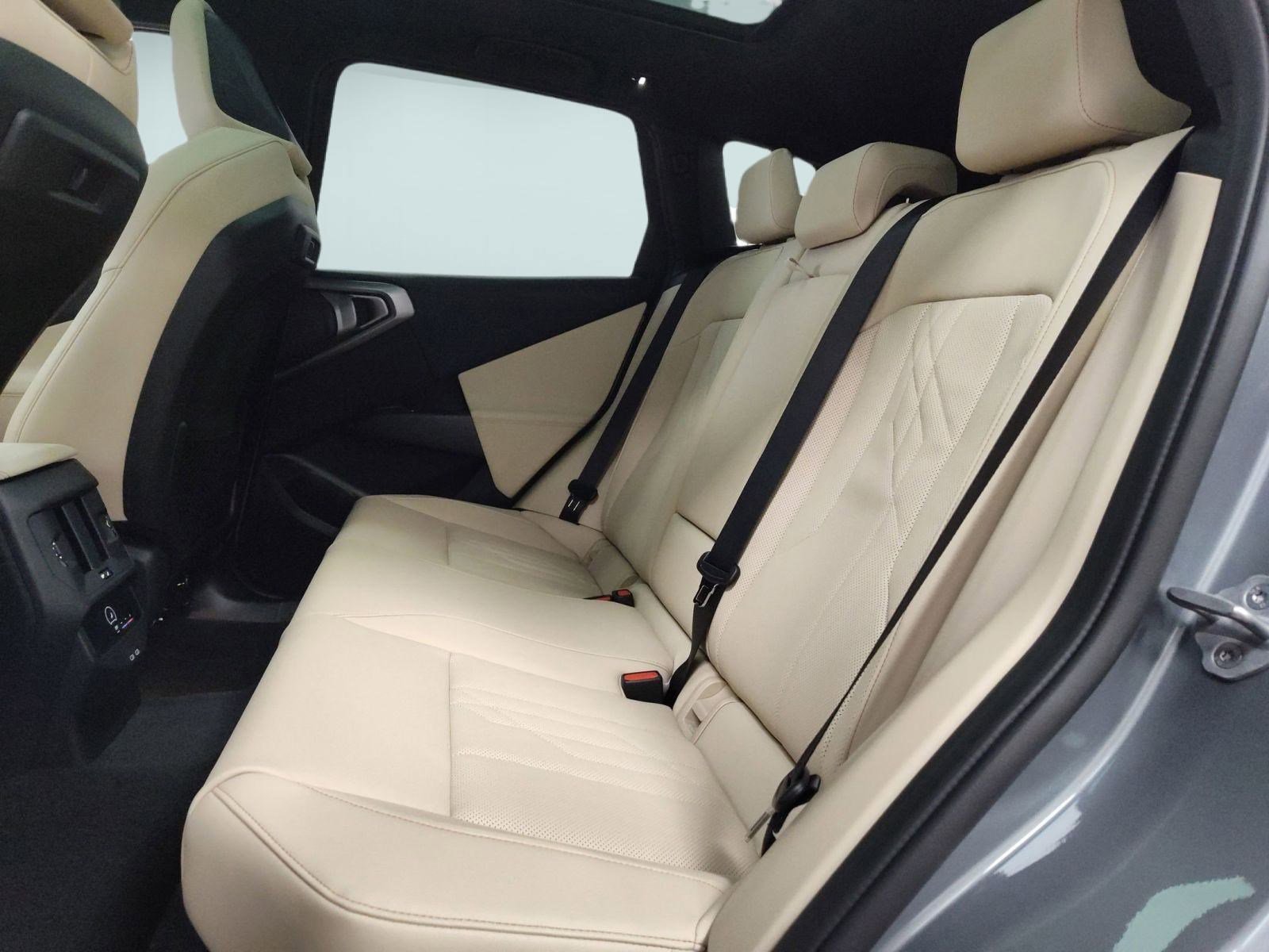 New 2026 BMW X3 xDrive30 w/ Premium Package image 14