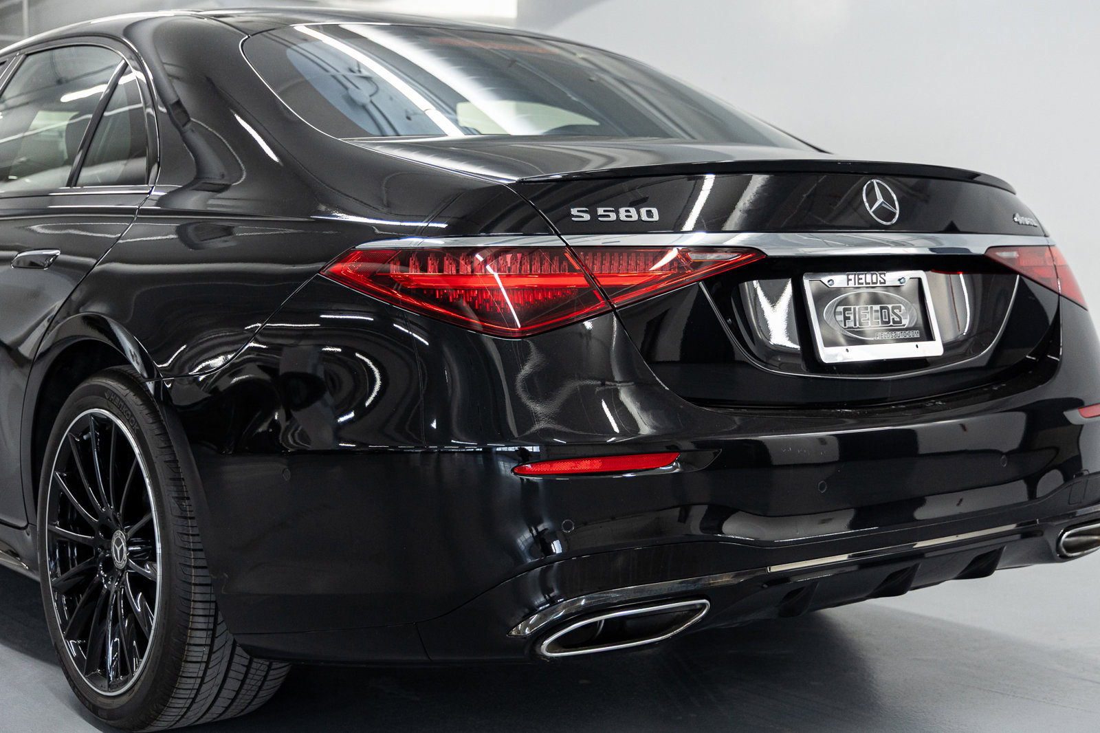 Used 2025 Mercedes-Benz S 580 4MATIC Sedan image 19
