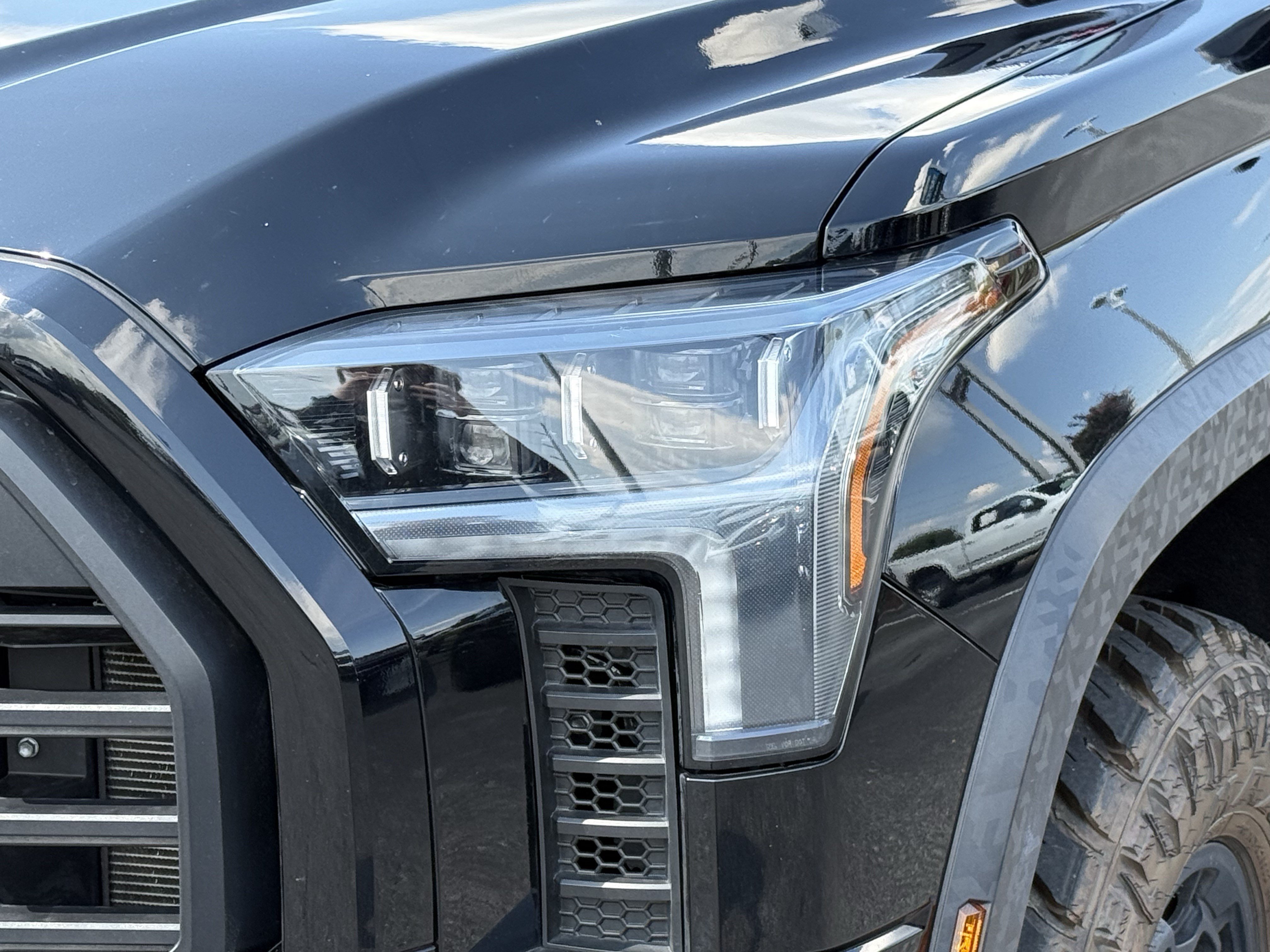 Used 2022 Toyota Tundra TRD Pro AWD/4WD image 6