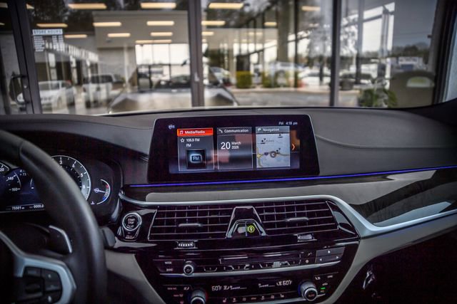 Used 2018 BMW 540i image 22