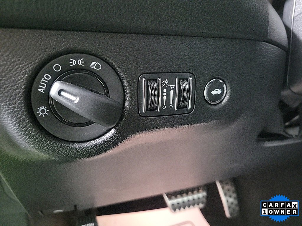 Used 2023 Dodge Challenger R/T w/ Blacktop Package image 16