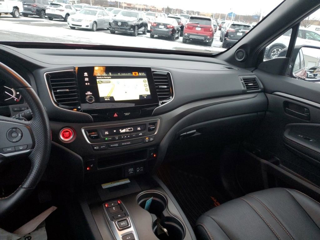 Certified 2023 Honda Passport TrailSport image 29