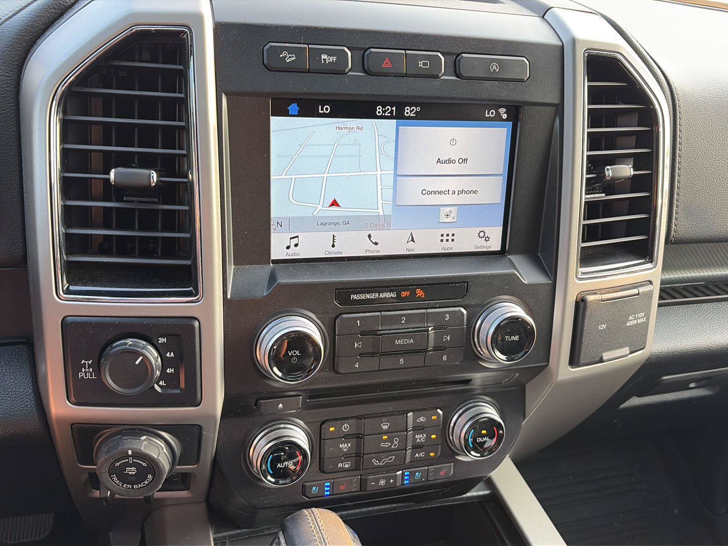 Used 2018 Ford F150 Lariat w/ Equipment Group 502A Luxury AWD/4WD image 5