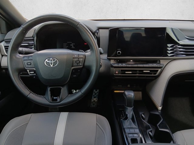 Used 2025 Toyota Camry SE w/ Convenience Package FWD image 19