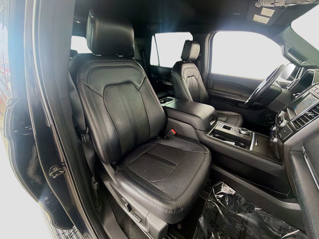 Used 2019 Ford Expedition Limited RWD image 24