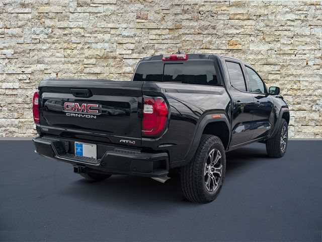 Used 2025 GMC Canyon AT4 w/ Technology Plus Package AWD/4WD image 7