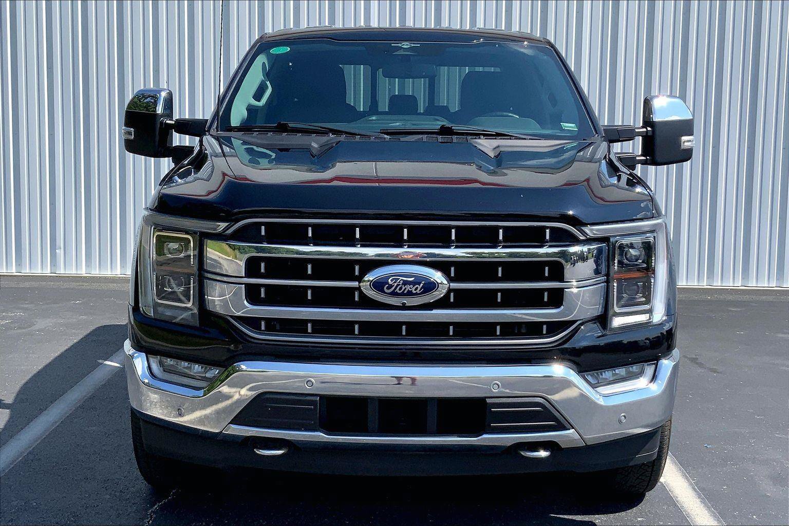 Used 2023 Ford F150 Lariat w/ Equipment Group 502A High AWD/4WD image 3