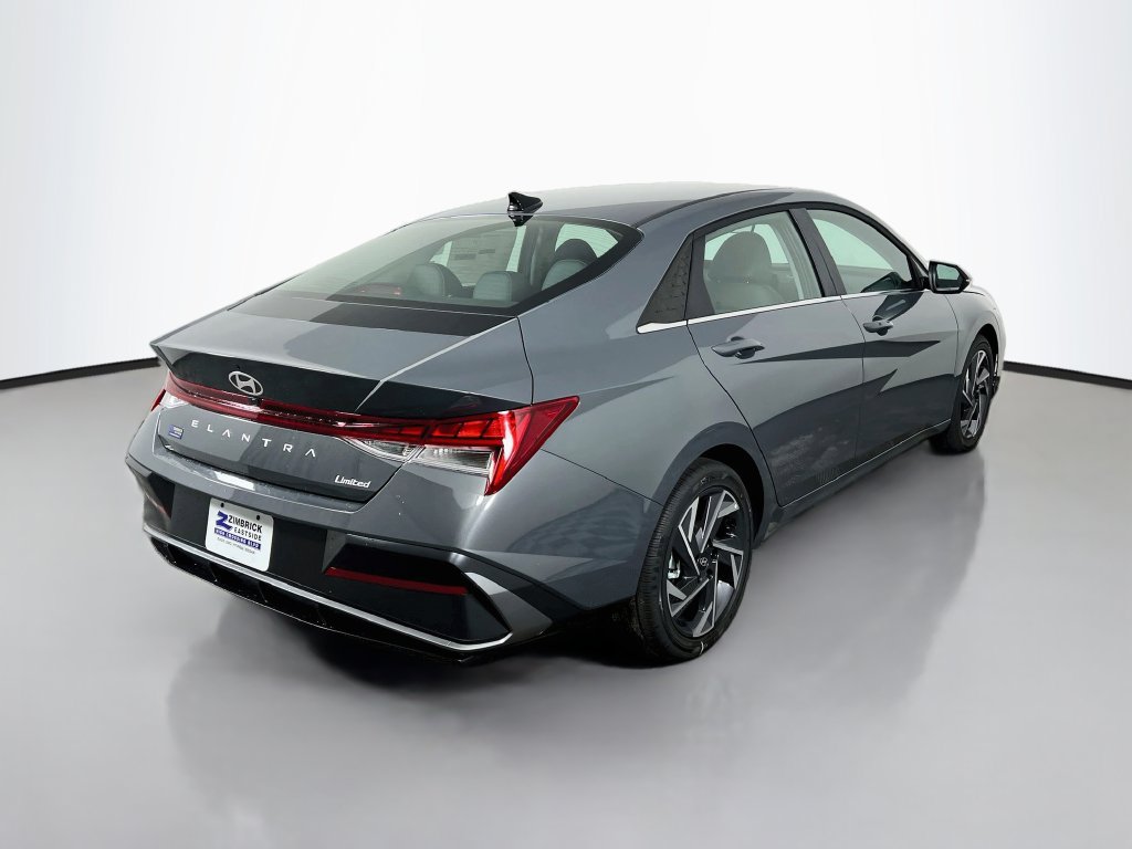 New 2026 Hyundai Elantra Limited FWD image 7
