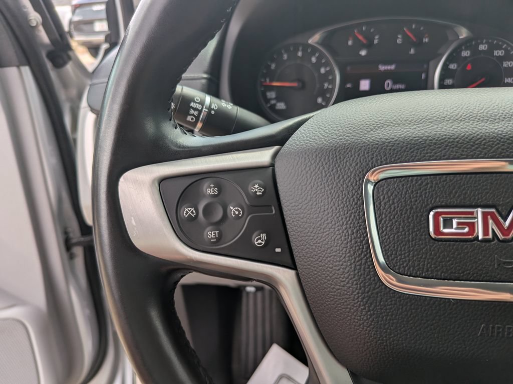 Used 2022 GMC Terrain SLT w/ Infotainment Package II FWD image 32
