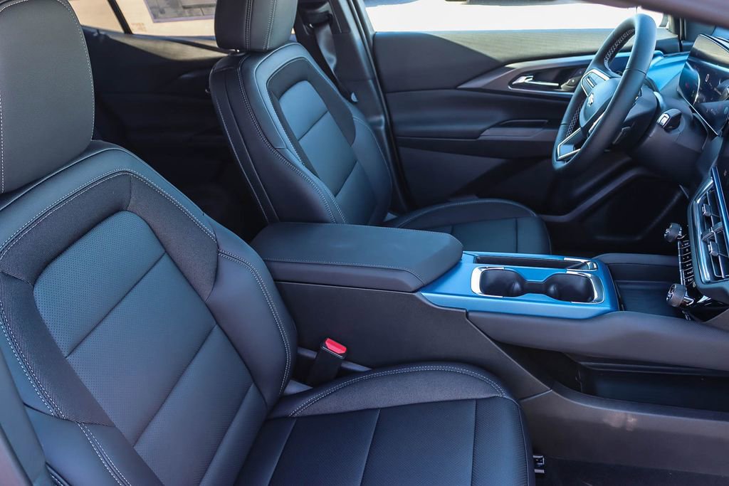 New 2026 Chevrolet Equinox EV LT image 15