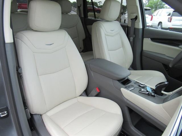Used 2020 Cadillac XT6 Premium Luxury AWD/4WD image 9