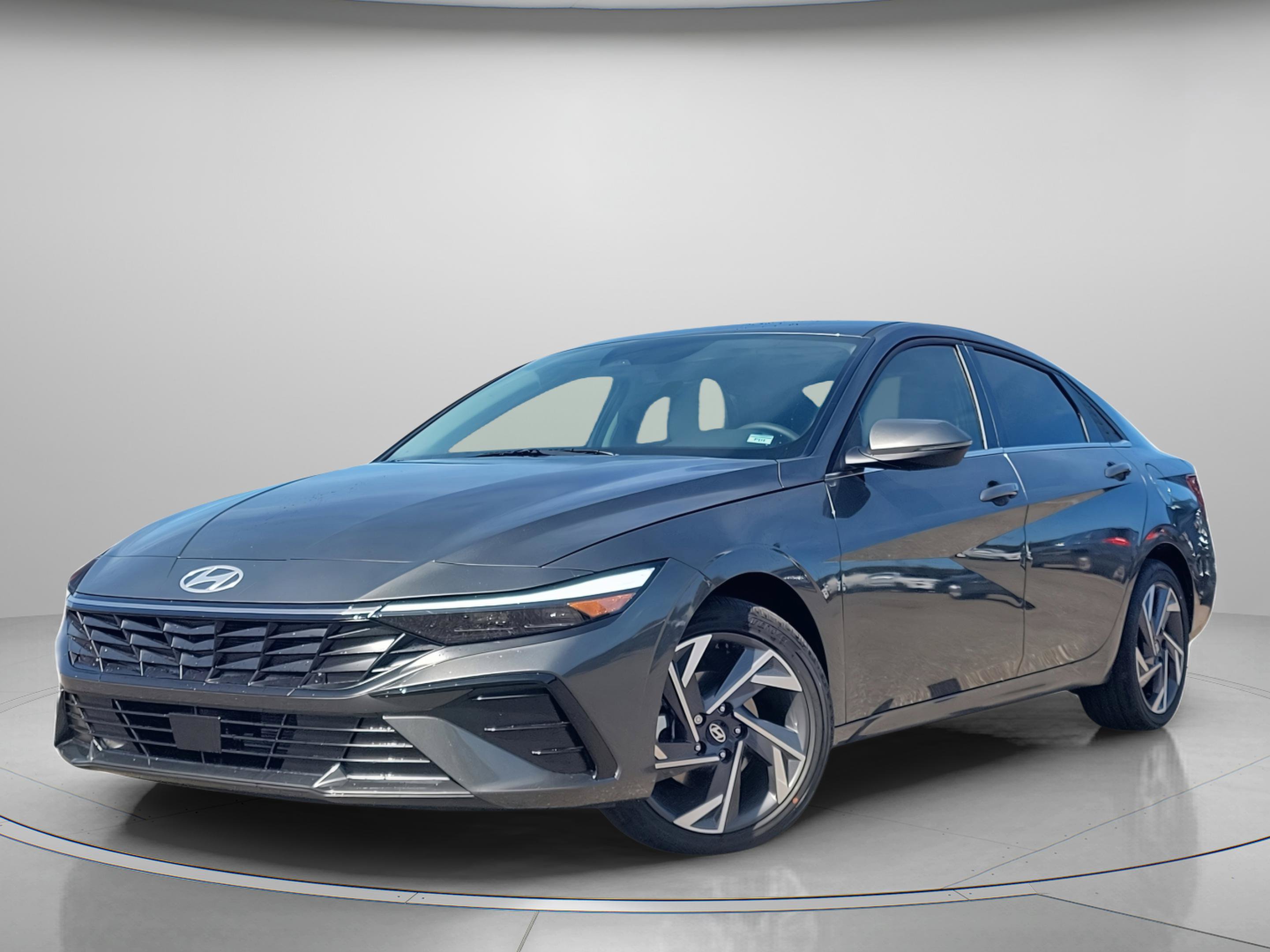 New 2026 Hyundai Elantra Limited FWD image 2