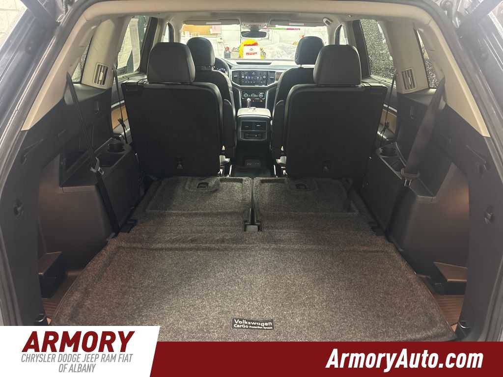 Used 2018 Volkswagen Atlas SEL Premium image 31