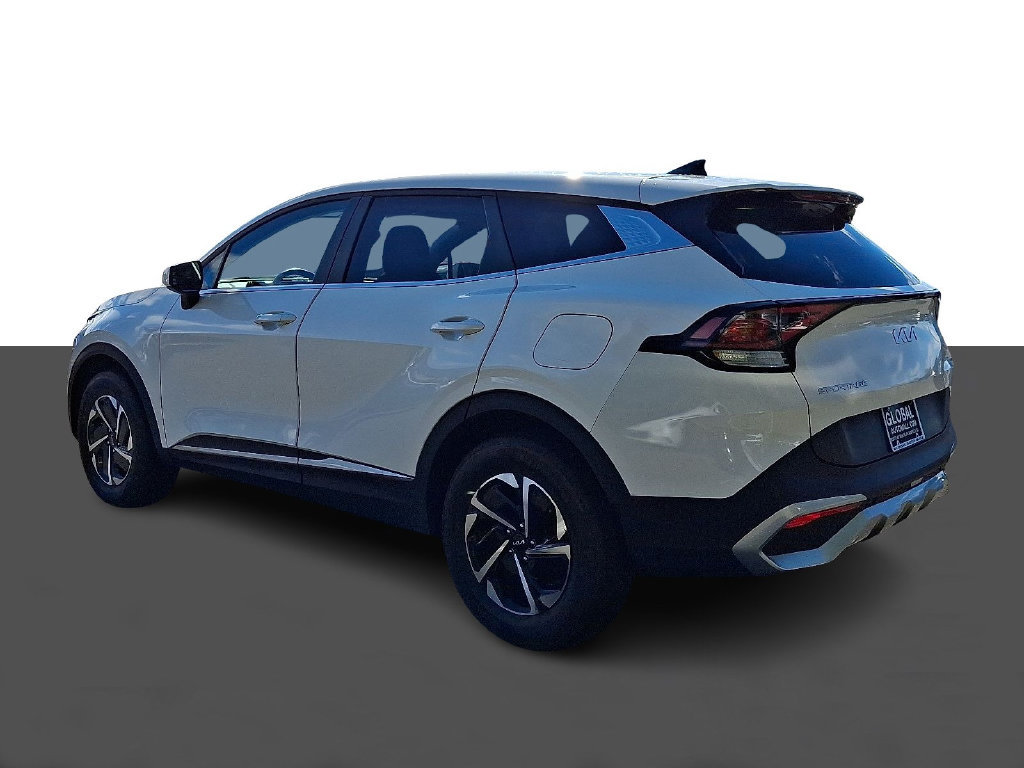 Used 2023 Kia Sportage LX AWD/4WD image 5
