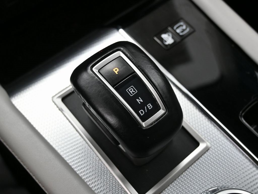 Used 2023 Mitsubishi Outlander SEL image 29