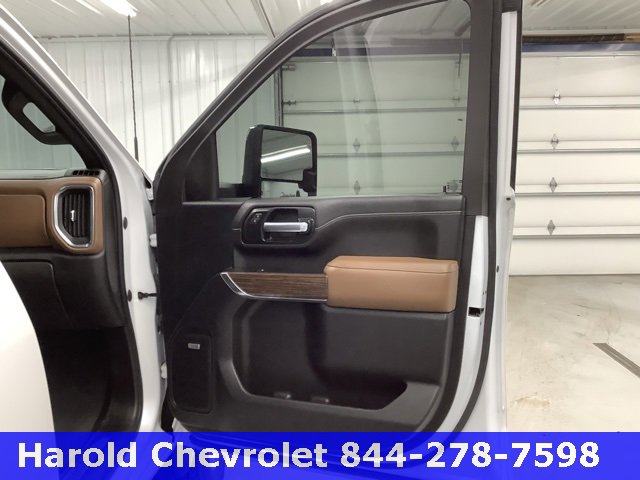 Used 2021 Chevrolet Silverado 2500 High Country w/ Technology Package image 10