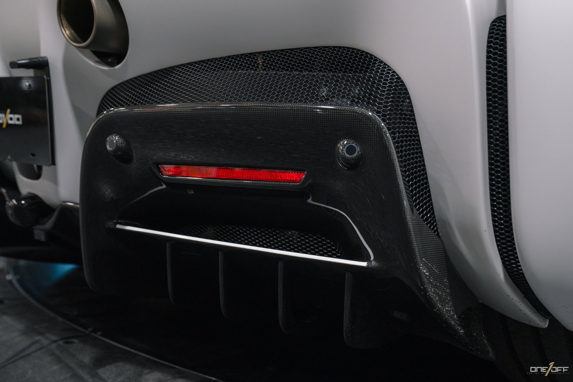 Used 2022 Ferrari SF90 Spider image 13